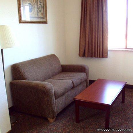 Tropicana Inn And Suites Dallas Værelse billede